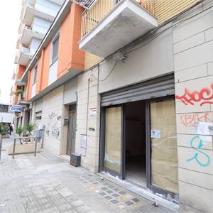 Negozio In Vendita a Bari